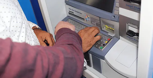 ATM scam targeting tourists in Cape Town